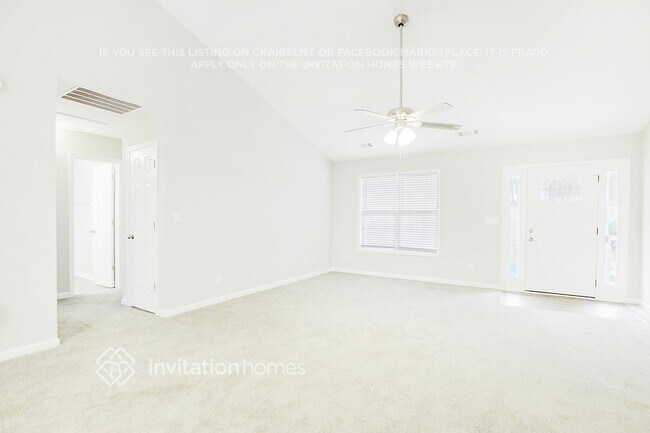Building Photo - 187 Pebblebrook Way