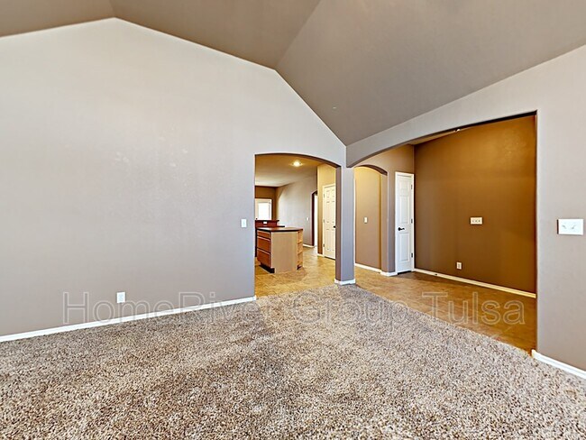 Foto del edificio - 8929 N 155th E Ave