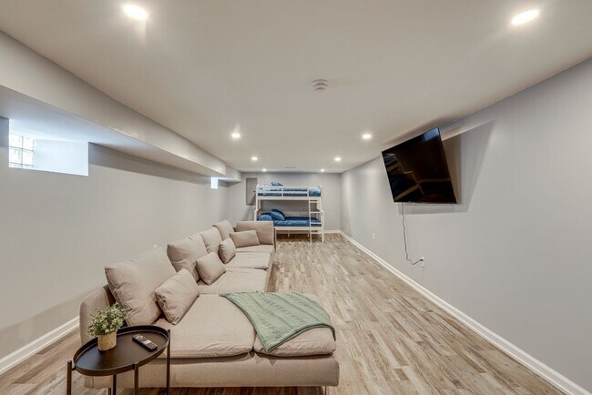 Foto del edificio - 5321 Wakefield St