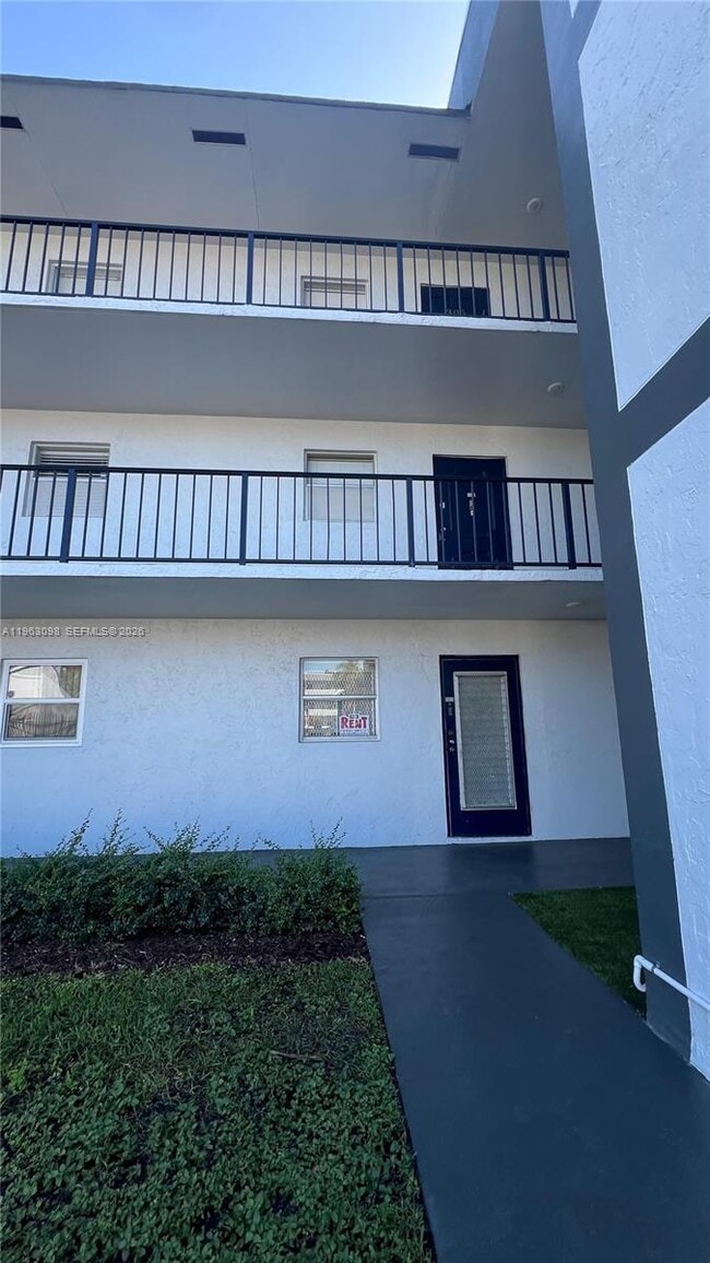 Building Photo - 8300 Sands Point Blvd