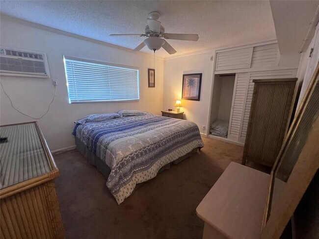 Foto del edificio - 2850 NE 30th St