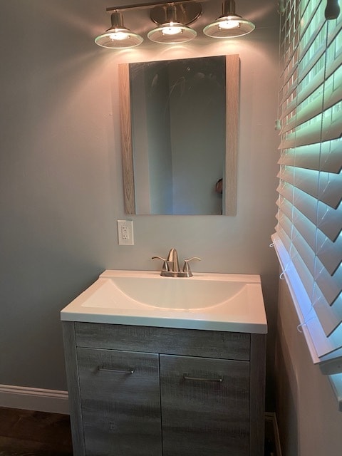 upstairs bath - 37 May St