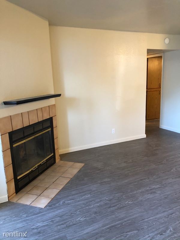 Primary Photo - 2 br, 2 bath Apartment - 3930 Hollister Ave