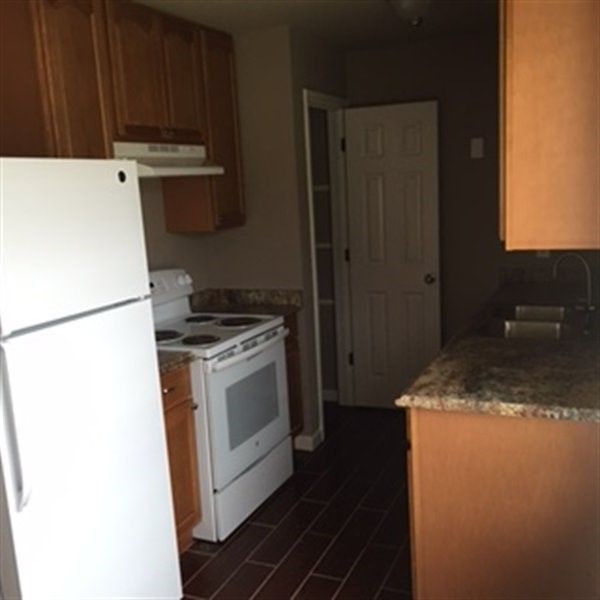 Building Photo - 2441 Clayborn Ln