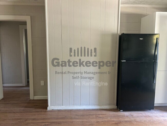 Foto del edificio - 13 Richard Allen Dr