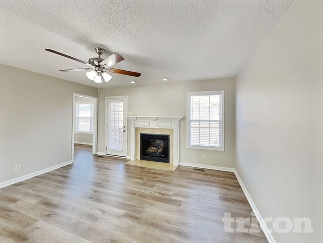 Building Photo - 3411 Bradfield Dr