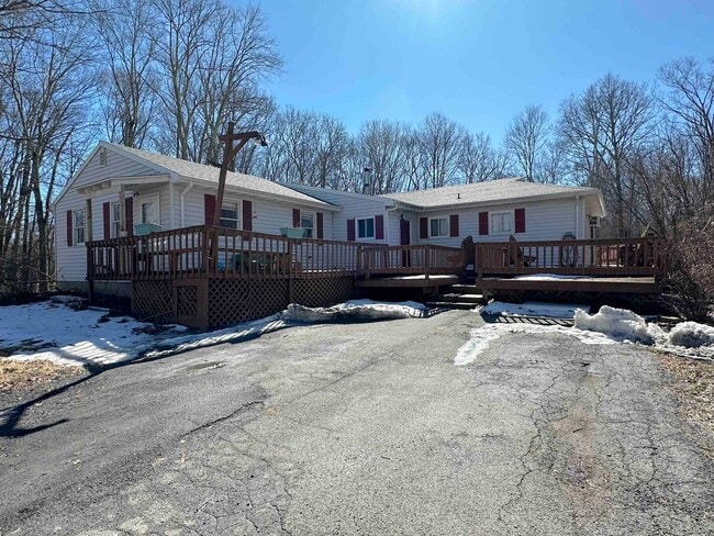 Building Photo - 15 Cooks Ln