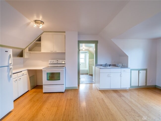 Building Photo - 811 NW 64th St