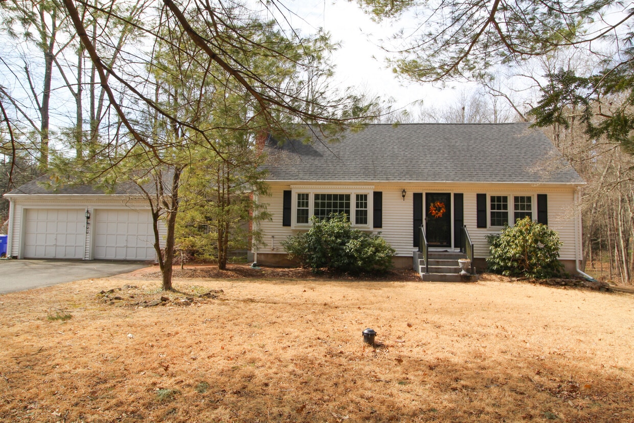 205 Burnham Rd, Avon, CT 06001 House Rental in Avon, CT