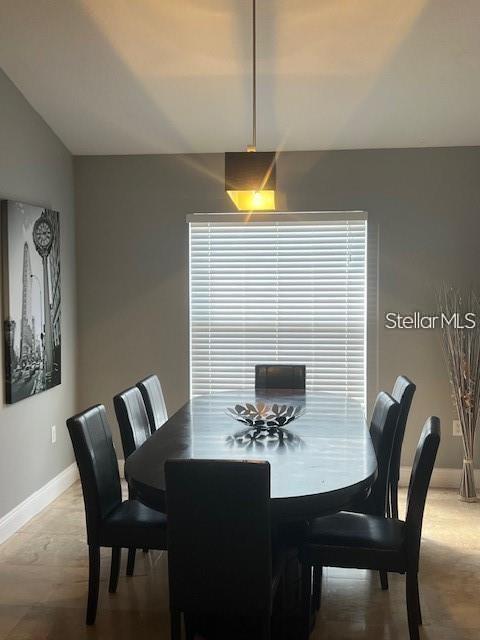 Foto del edificio - 321 Henley Cir