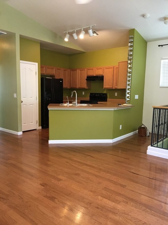 Two Story Condo in Tramonto Townhouse for Rent in Phoenix, AZ