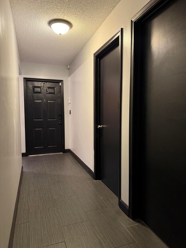 Building Photo - 1389 Pines Ln