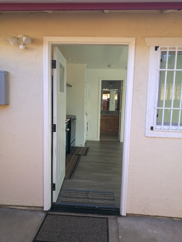 Foto del edificio - 4196 Ridgebrook Way