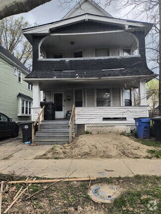 Building Photo - 6721 Edna Ave