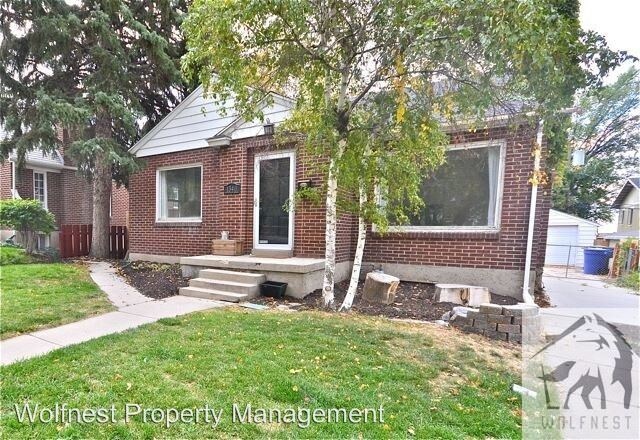 Primary Photo - 5 br, 2 bath House - 1340 East Sherman Avenue