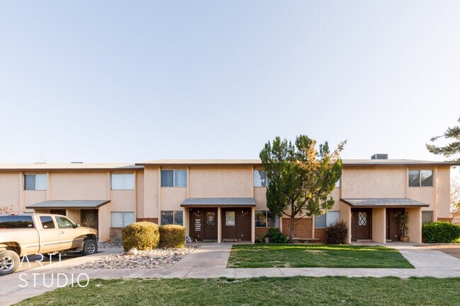 Building Photo - 1725 W 950 N