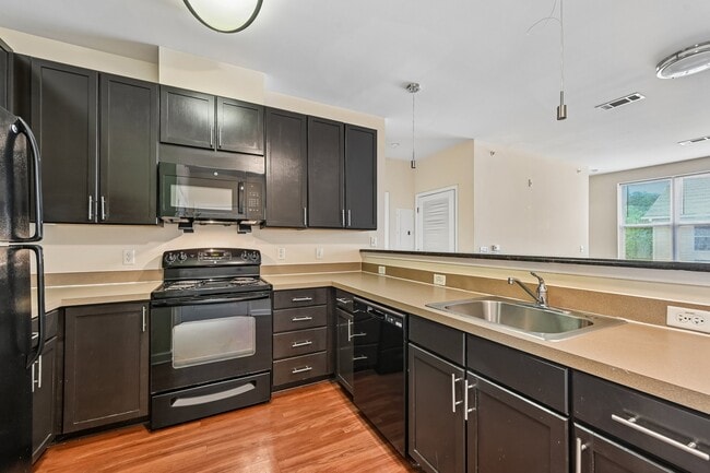 Foto del edificio - Burgess Mill Station Apartments