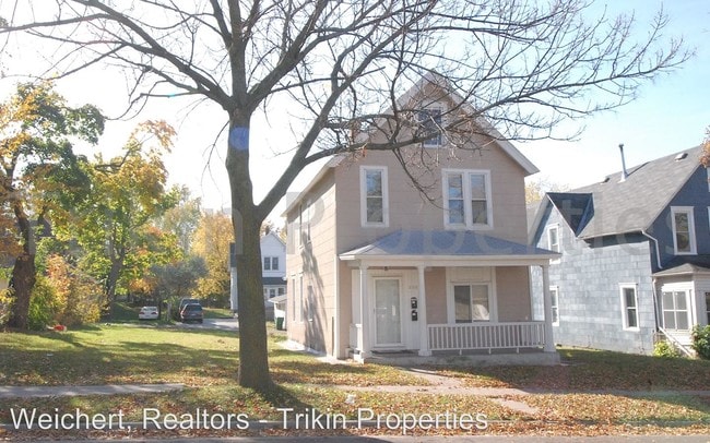 Building Photo - 686 Sims Ave