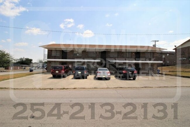 Building Photo - Charming 2-bed, 1-bath now available for r...