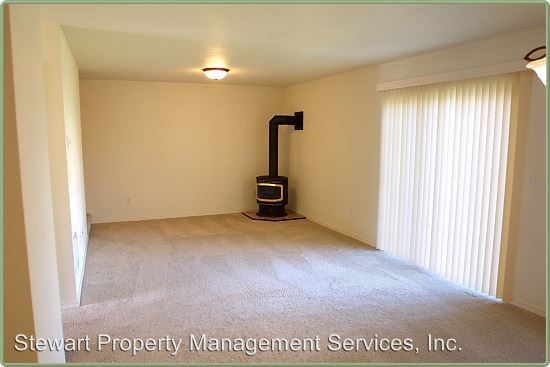 Building Photo - 5451-5457 Glenridge Way