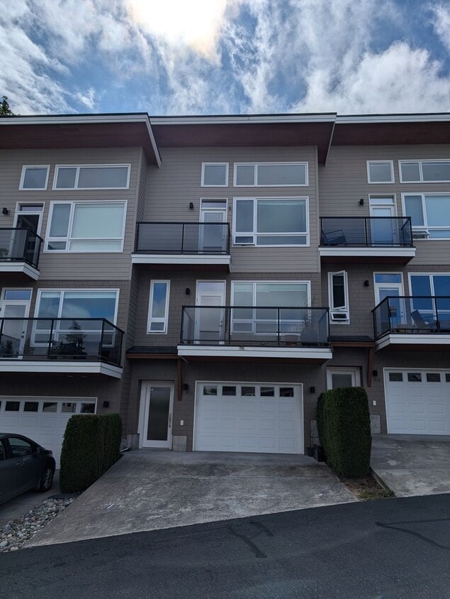 Primary Photo - 1406 Digby Pl