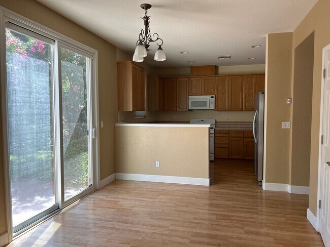 Building Photo - Beautiful Two Story Home in North Merced, ...