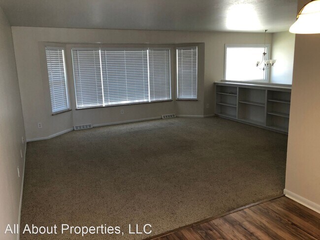 Foto del edificio - 4 br, 3 bath House - 1737 26th Avenue Court
