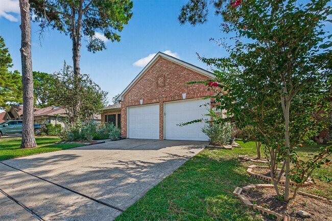 Foto del edificio - 18407 Maple Mill Dr