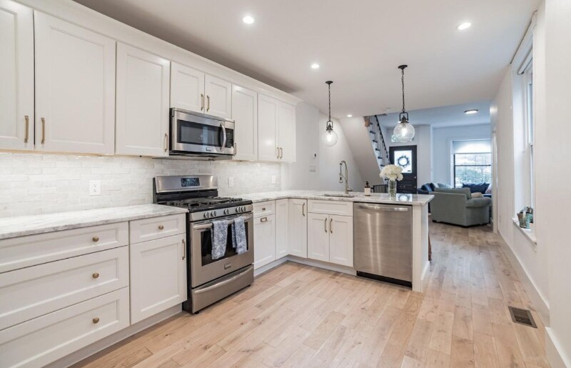 Foto principal - 2432 Poplar St