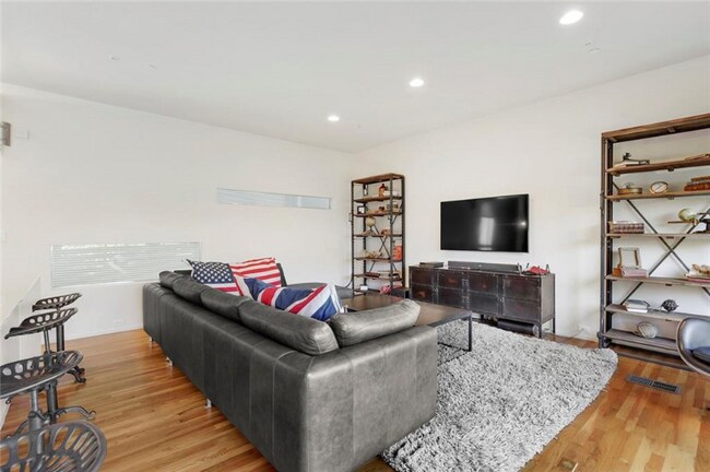 Photo - 5205 Capitol Ave Townhome