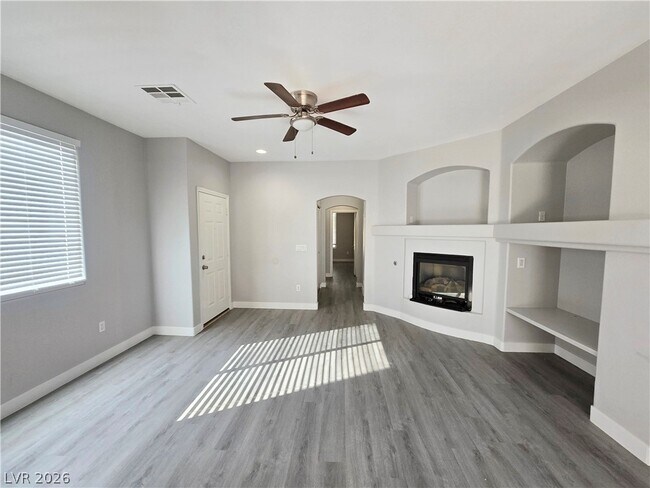 Building Photo - 9245 Adamshurst Ave