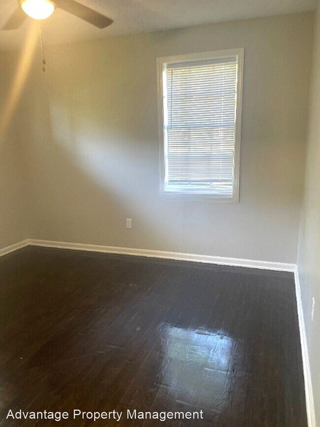 Building Photo - 4 br, 2 bath House - 1055 Goodman St.