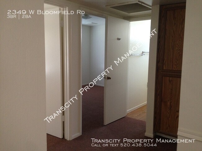 Building Photo - 2349 W Bloomfield Rd