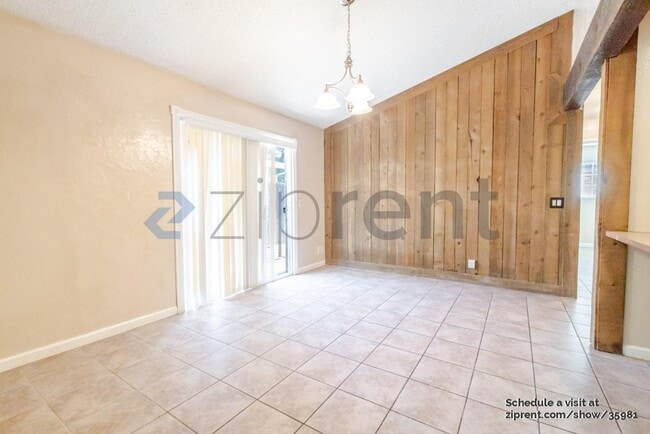Building Photo - 10978 Hirschfeld Way