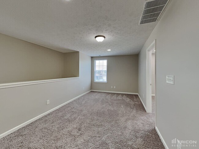 Building Photo - 16736 Yeoman Way