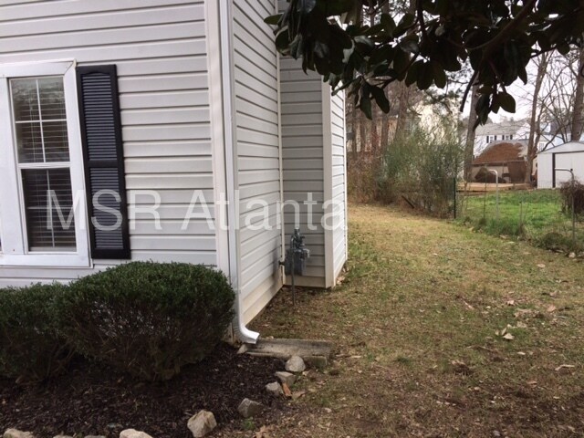 Building Photo - 1425 Riverline Ct SE