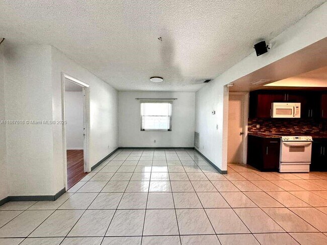 Foto del edificio - 8900 NW 23rd St