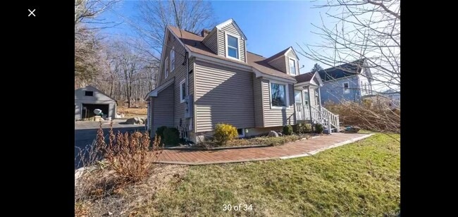 Foto del edificio - 75 Padanaram Rd