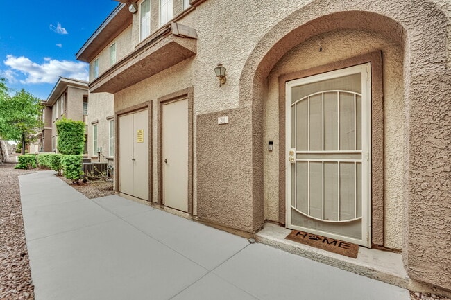 Building Photo - Beautiful 3-bedroom, 2-bathroom condo located in the gated community of The Legends, just minutes...