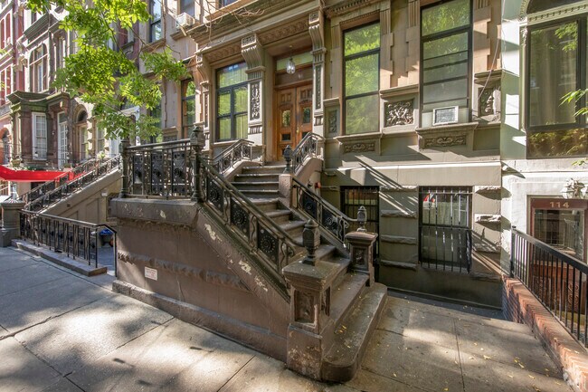 Foto del edificio - 112 W 73rd St