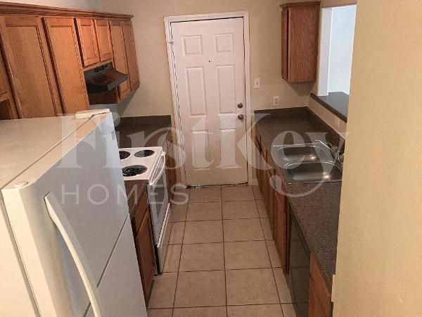 Foto del edificio - 2920 La Estancia Ln