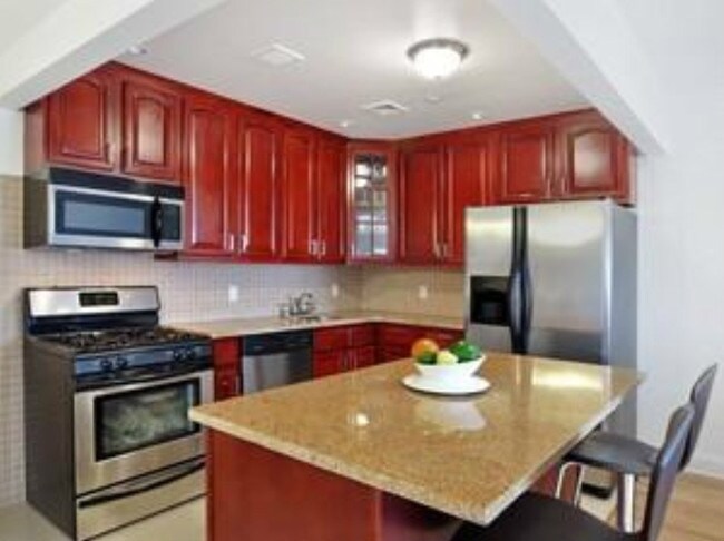 Foto del edificio - 900 Lenox Rd