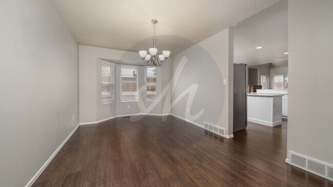 Building Photo - Spacious two story home in Briargate