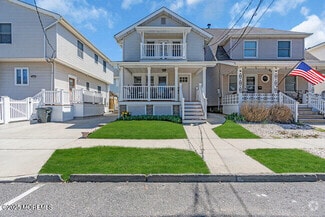 Building Photo - 900 A St