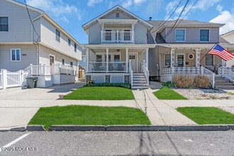 Building Photo - 900 A St