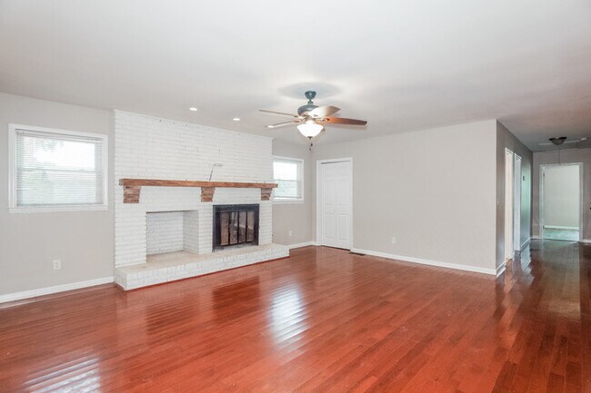 Foto del edificio - 1004 Ramblewood Ln, Gastonia, NC, 28056