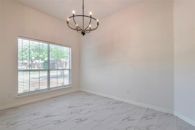 Foto del edificio - 11661 Mansfield Dr