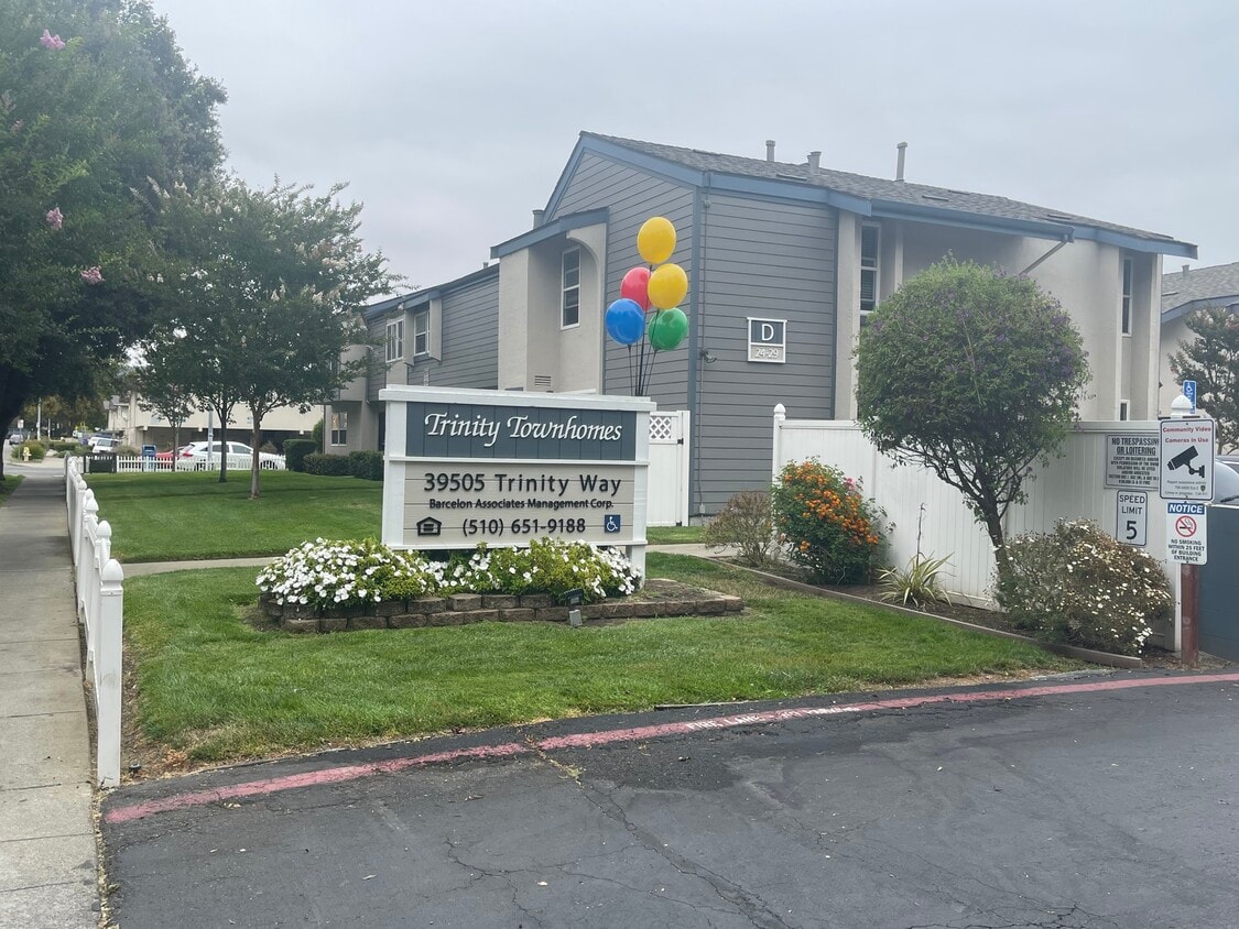 Primary Photo - Trinity Townhomes