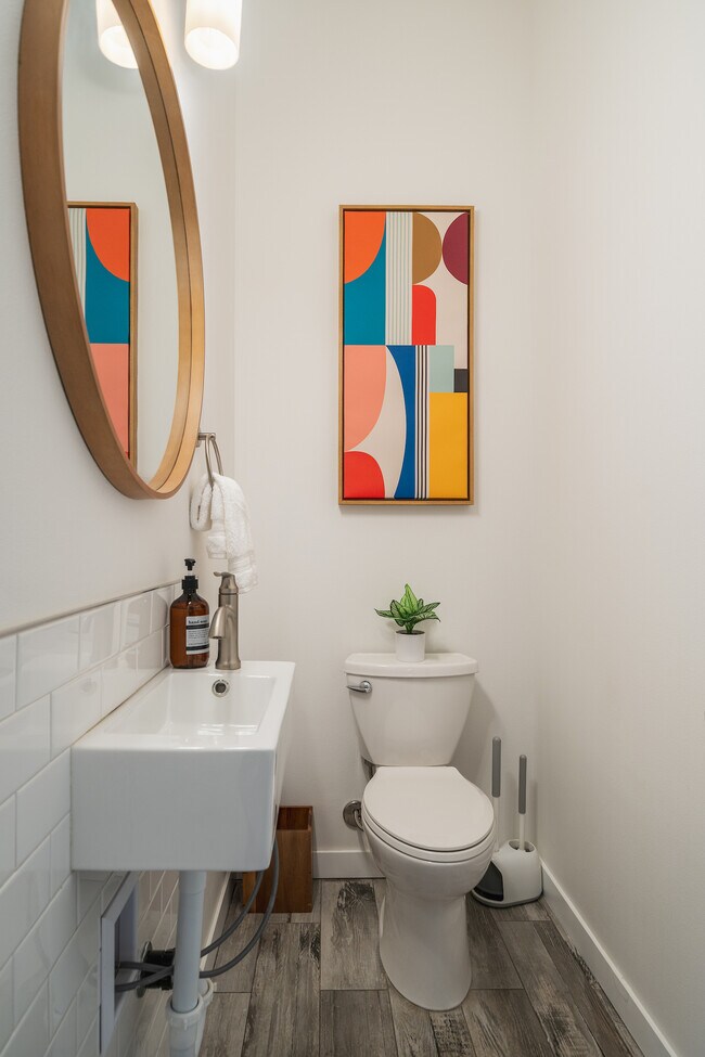 Foto del edificio - 823 Orondo Ave