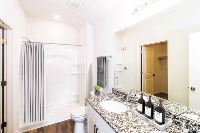 Foto del edificio - 112 Rustic Trce